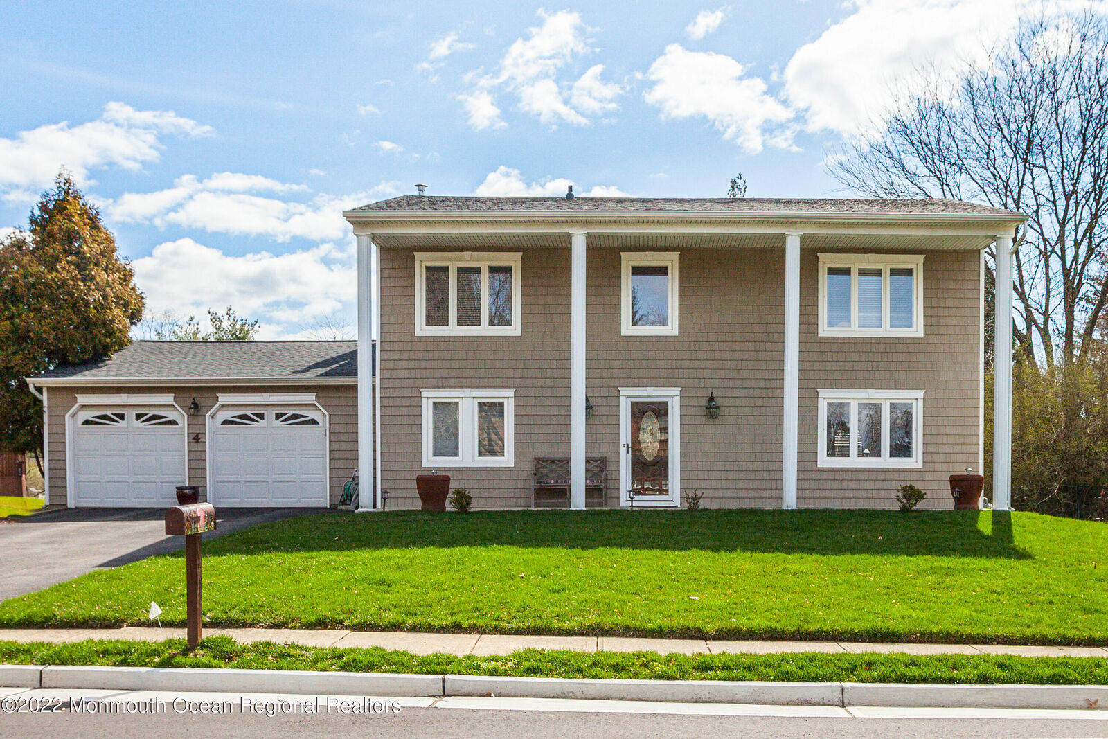 Property Photo:  4 Pheasant Drive  NJ 07746 