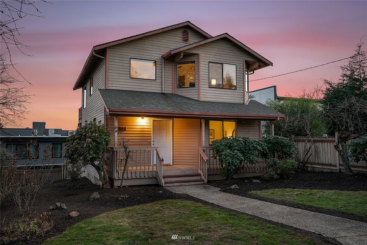 Property Photo: 211 6th Avenue WA 98033