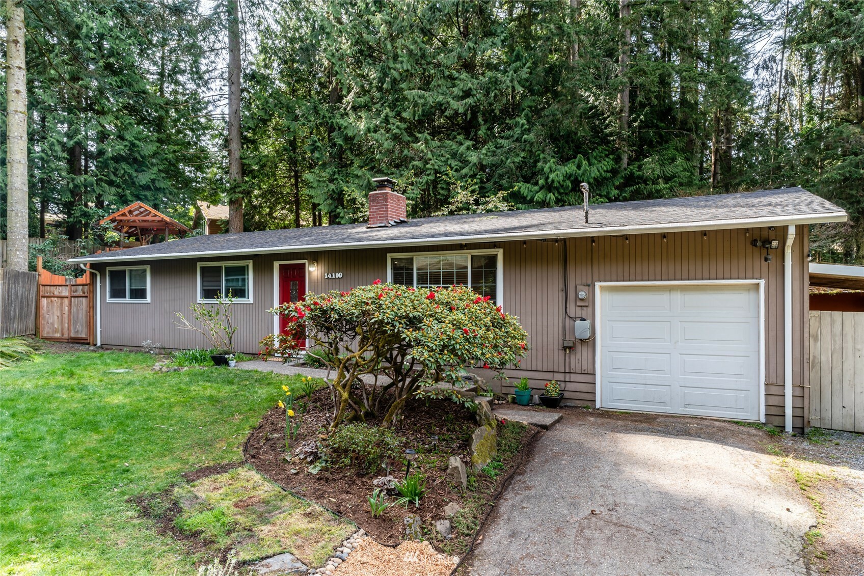 Property Photo:  14110 Meridian Drive SE  WA 98208 