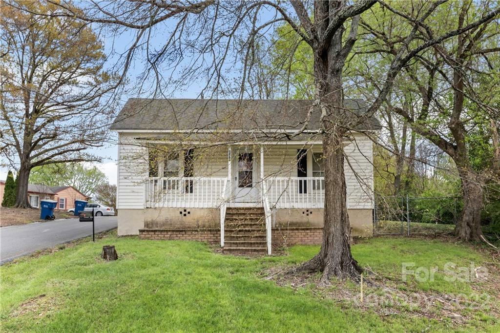 Property Photo:  256 N Main Street  NC 28120 