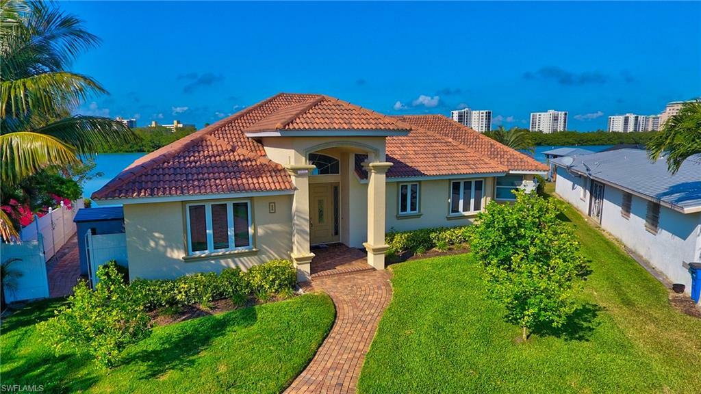 Property Photo:  1 Lagoon Vista Street  FL 33931 