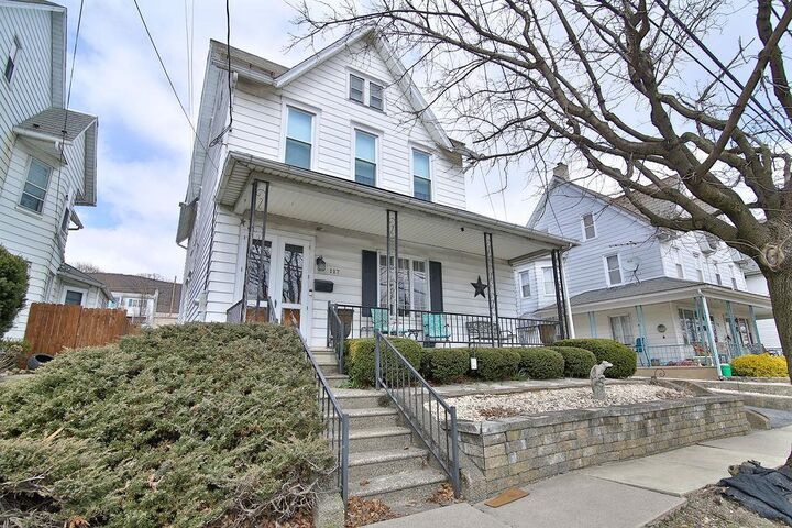 117 East Pennsylvania Avenue  Pen Argyl Borough PA 18072 photo