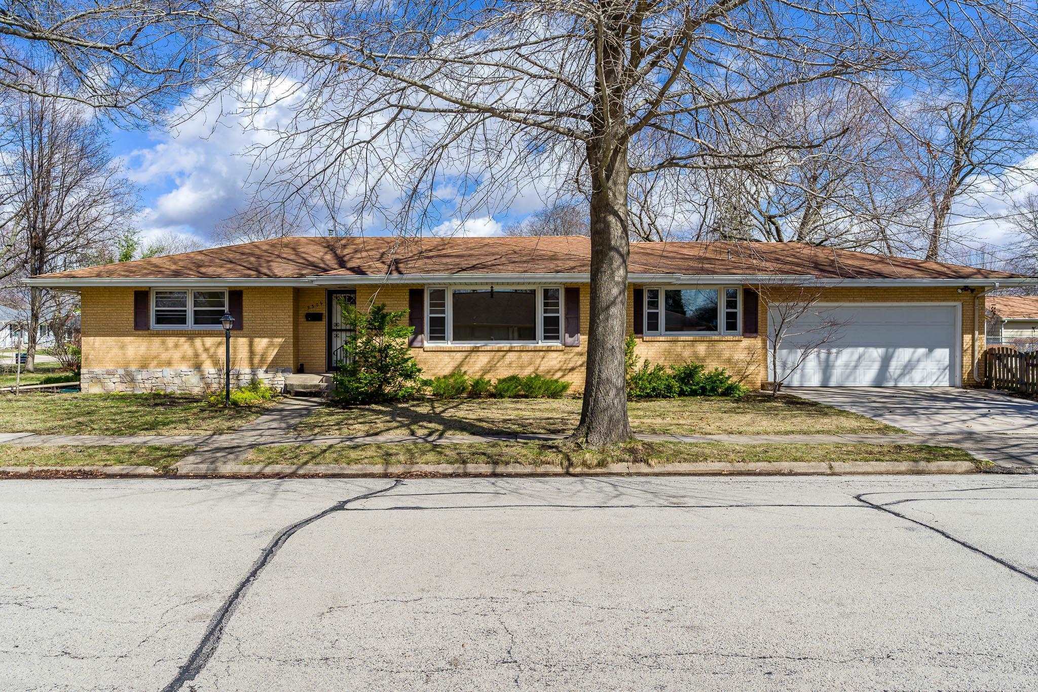 Property Photo:  3306 Burrmont Road  IL 61107 