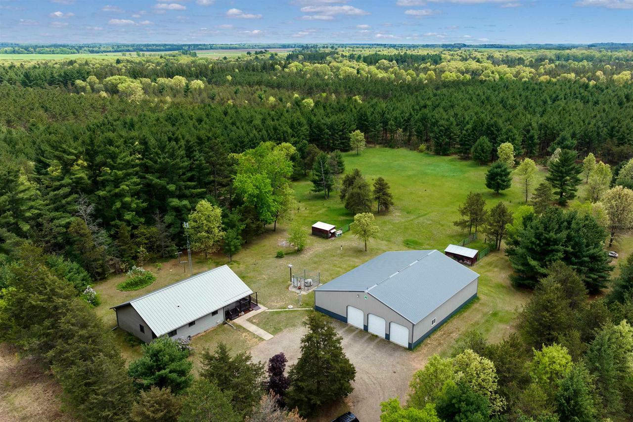 Property Photo:  449 County Road M  WI 53936 