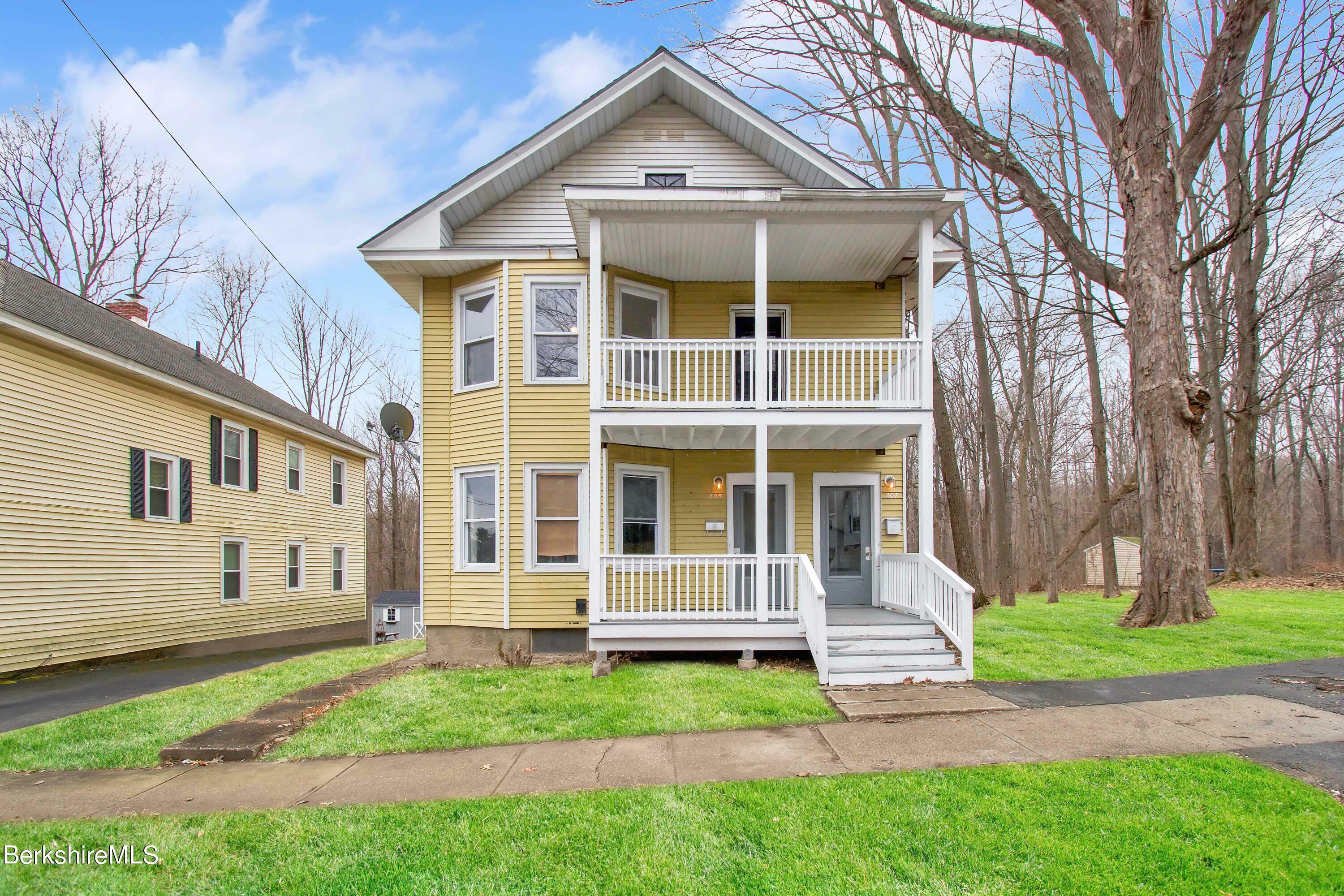 205- 207 Brown St  Pittsfield MA 01201 photo