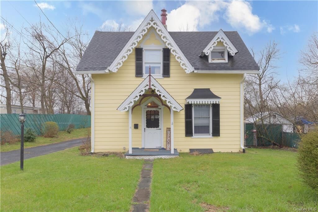 Property Photo:  82 E Main Street  NY 10980 