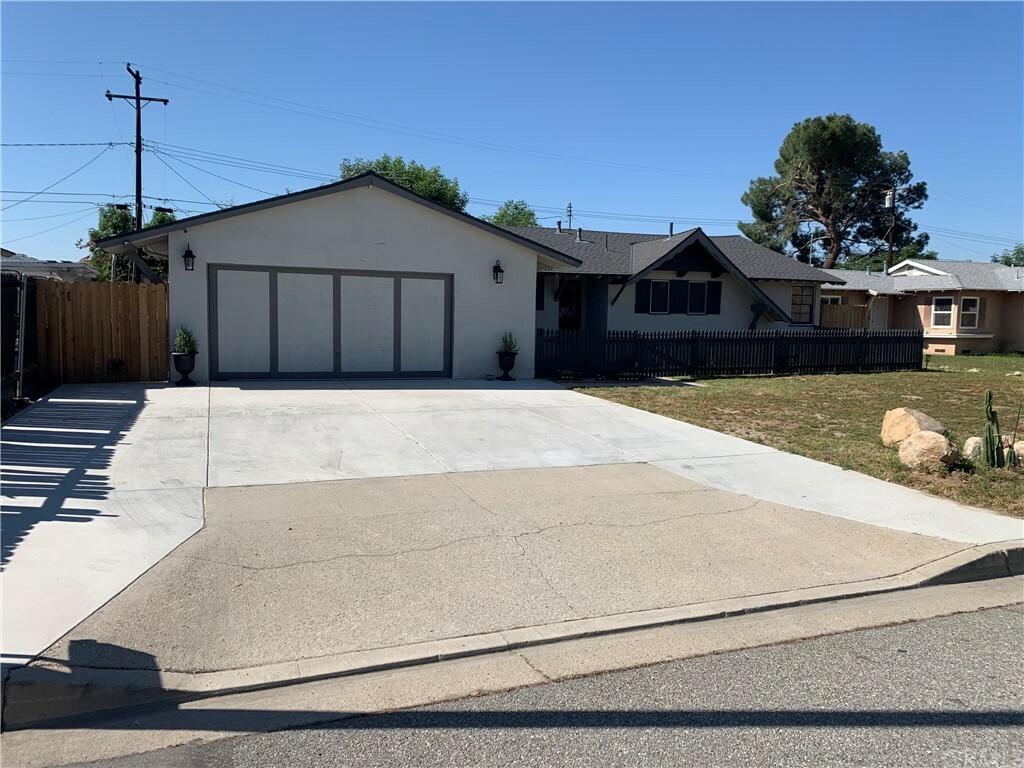 Property Photo: 27813 Pluto Street CA 92346