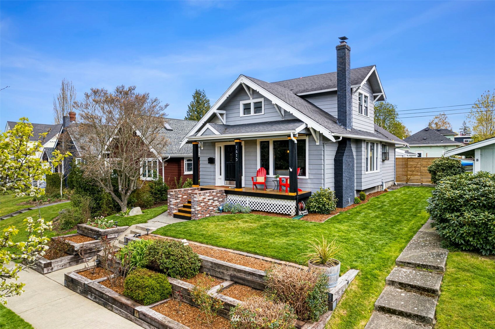 Property Photo:  1415 N Oakes Street  WA 98406 