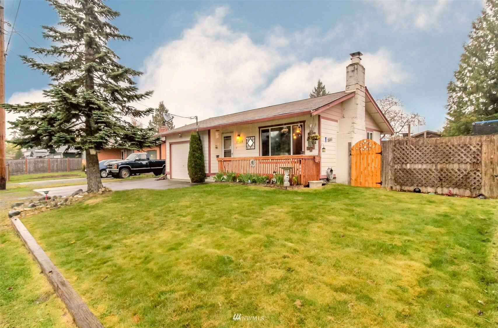 Property Photo:  17023 21st Avenue E  WA 98387 