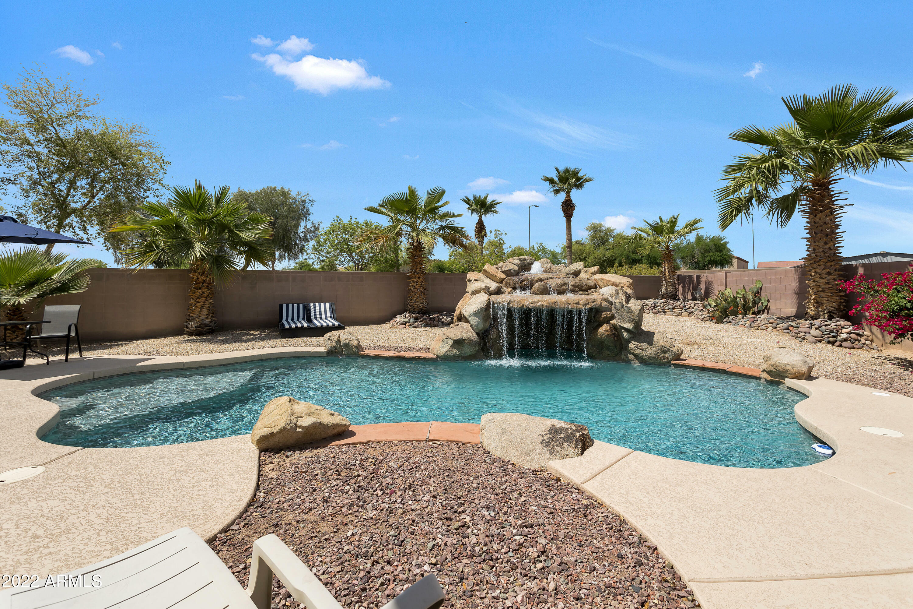 Property Photo: 2806 S 84th Lane AZ 85353