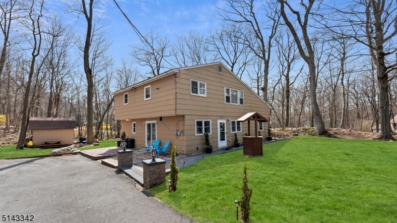 Property Photo:  115 Leland Trl  NJ 07843 