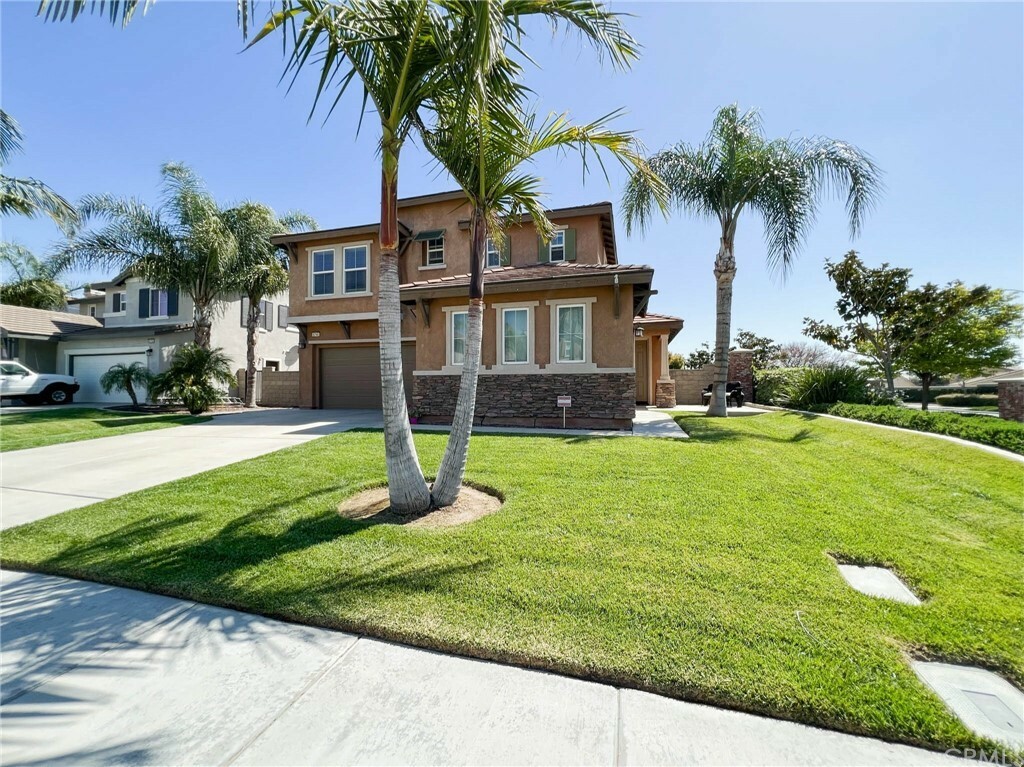 Property Photo:  6740 White Clover Way  CA 92880 