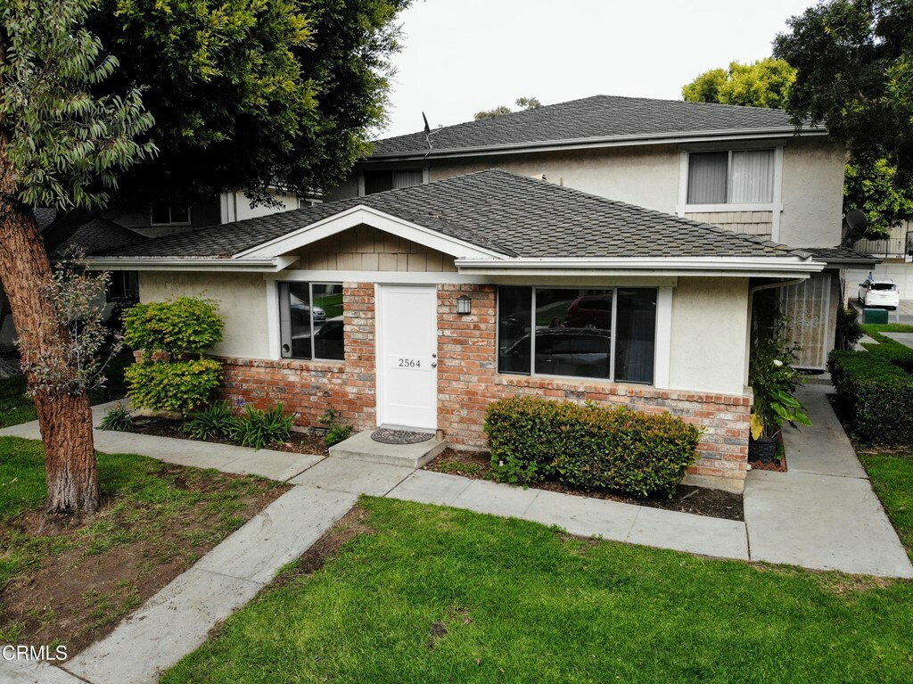 Property Photo:  2564 Anchor Avenue  CA 93041 