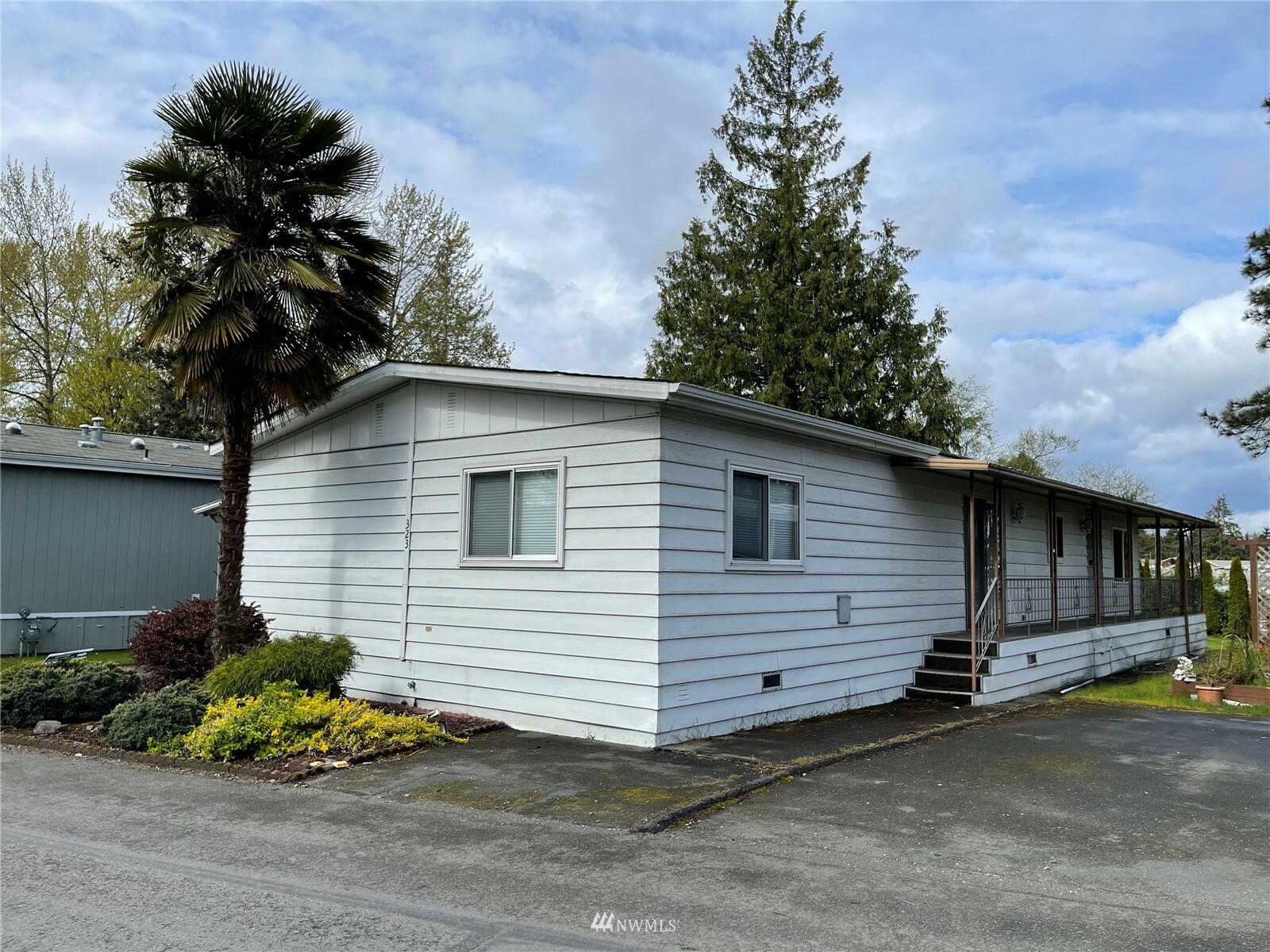 Property Photo:  2101 S 324th Street 323  WA 98003 