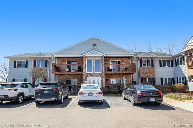1395 Harbour Boulevard 141  Trenton MI 48183 photo