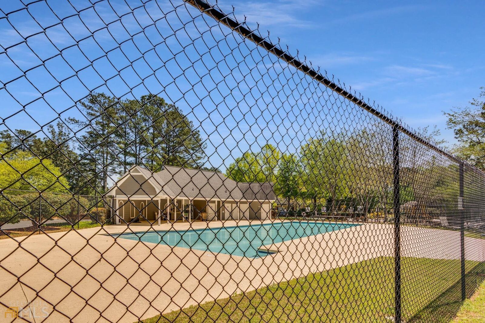 Property Photo:  1420 Victoria Walk  GA 30041 