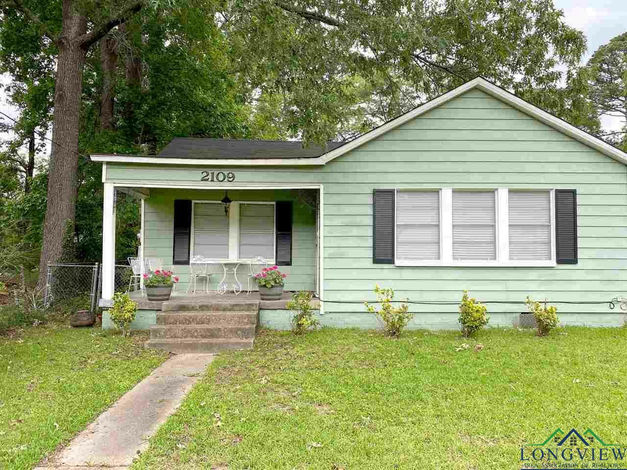 Property Photo:  2109 Florence St.  TX 75662 