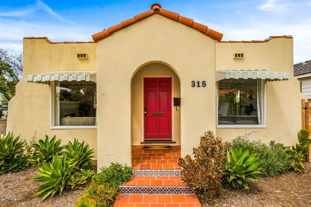 Property Photo: 315 E Lewis Street CA 93001
