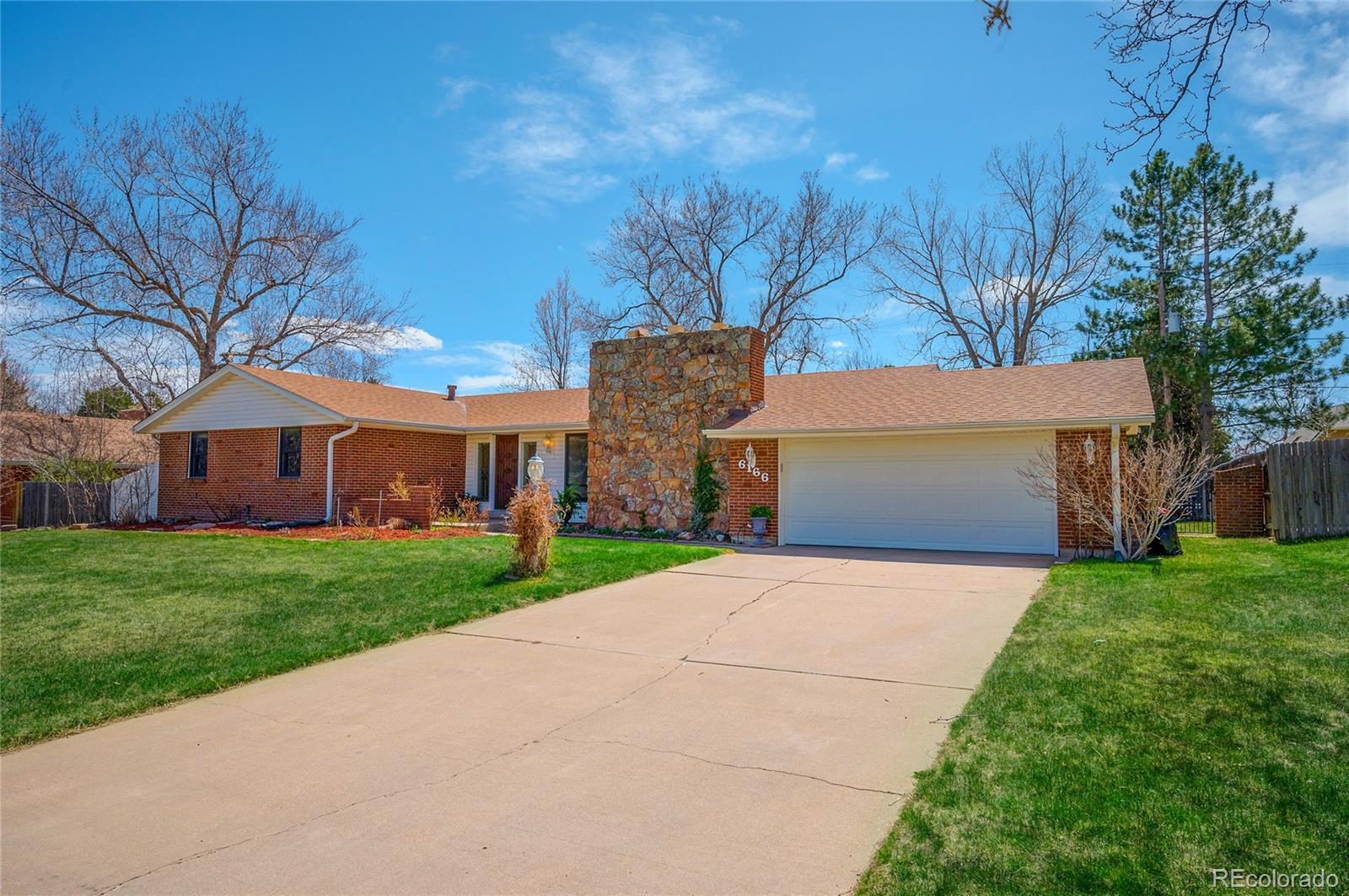 Property Photo: 6166 W Roxbury Place CO 80128