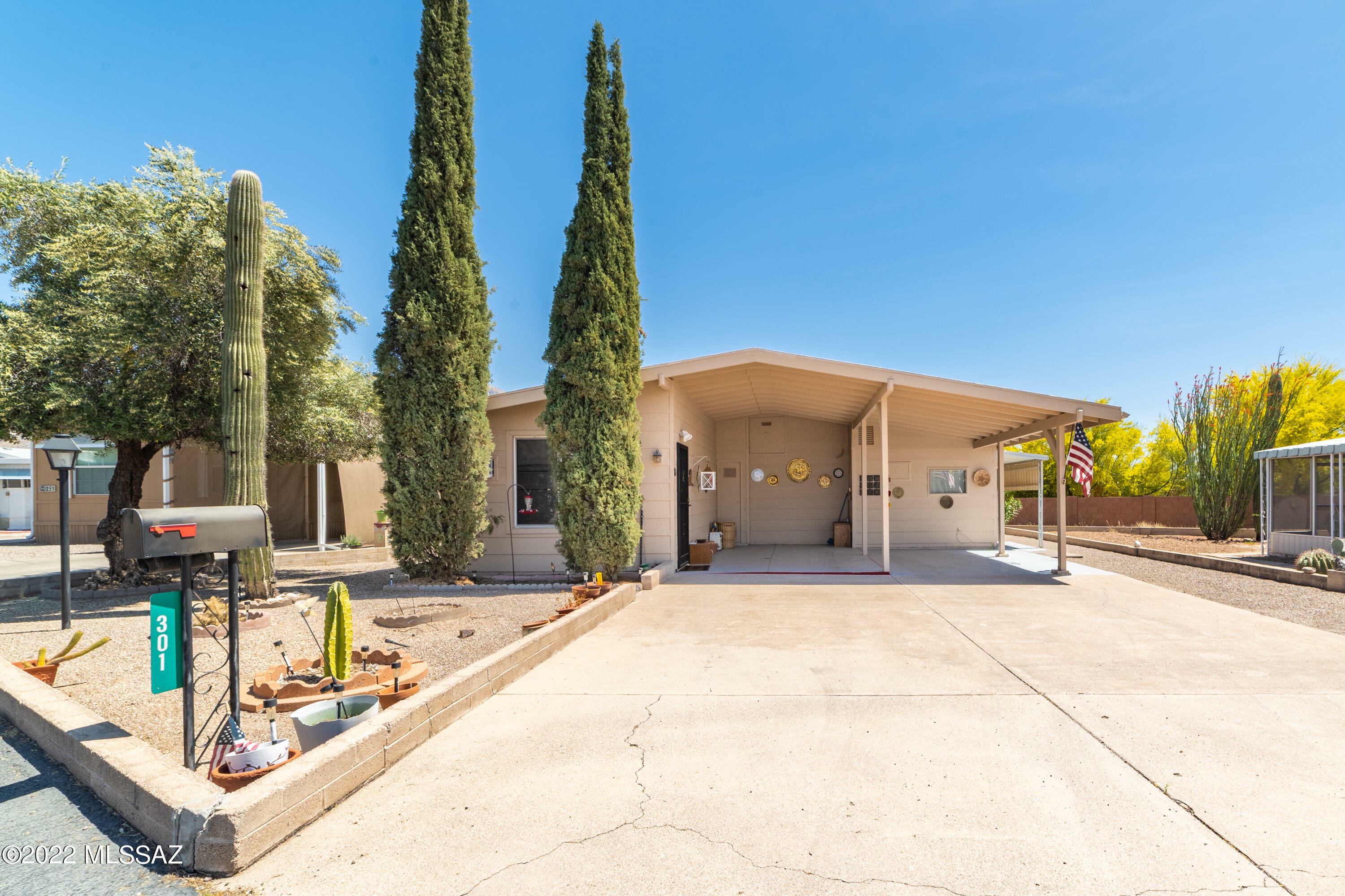 301 W Matterhorn Street  Oro Valley AZ 85755 photo