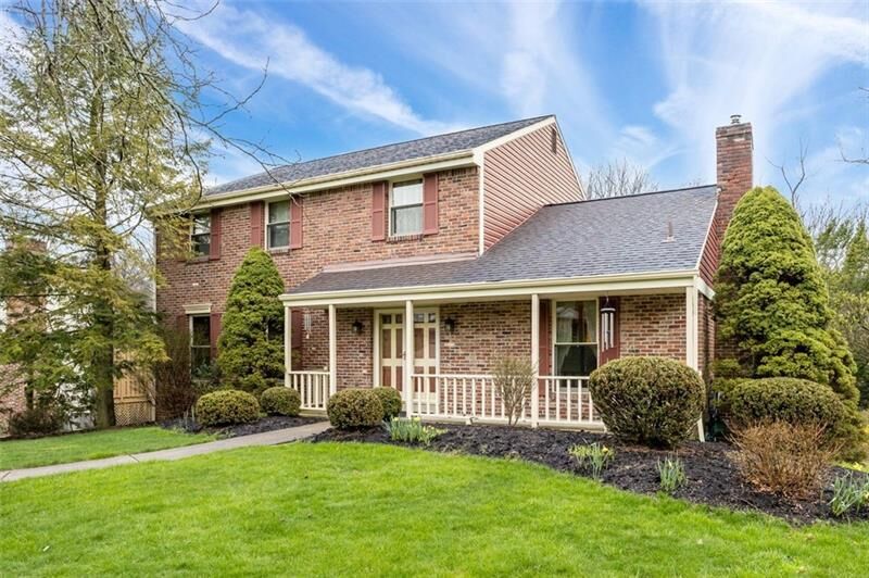 Property Photo: 1534 King James Dr PA 15237