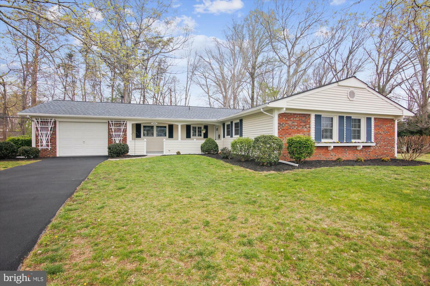 Property Photo:  4604 Olden Court  MD 20715 