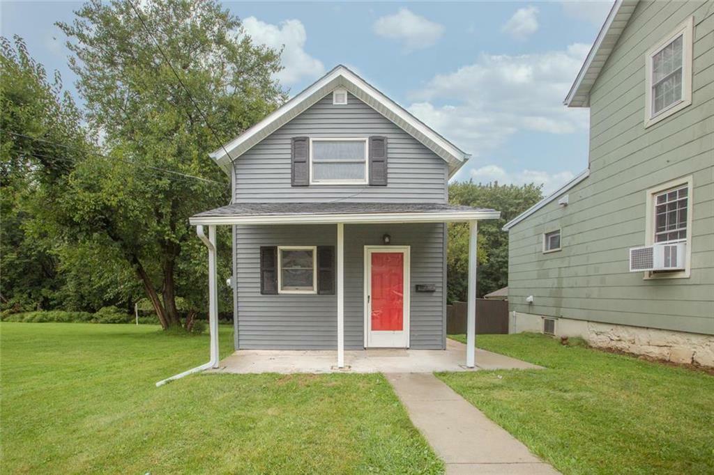 Property Photo:  147 Front Street  PA 18037 