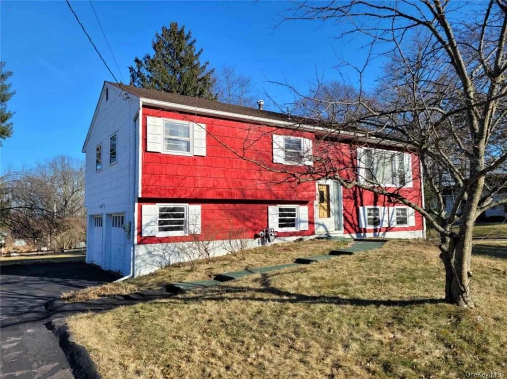 Property Photo:  115 Wildwood Drive  NY 10965 