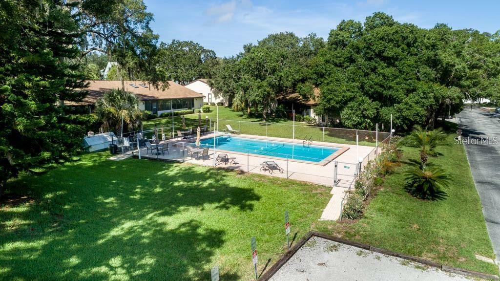 Property Photo:  2703 Oak Circle  FL 34689 