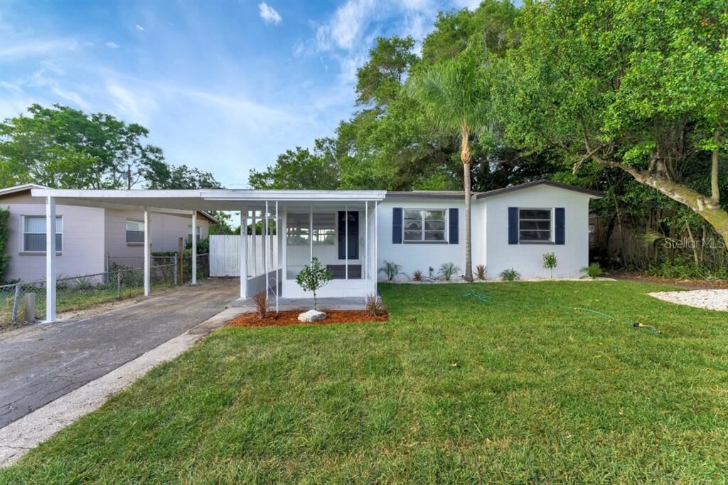 Property Photo: 5335 46th Avenue N FL 33709