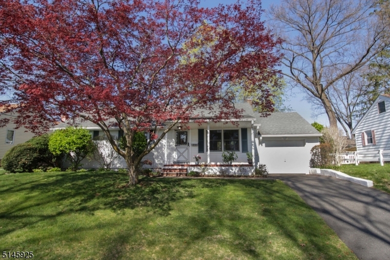 Property Photo:  312 Calvin St  NJ 07676 