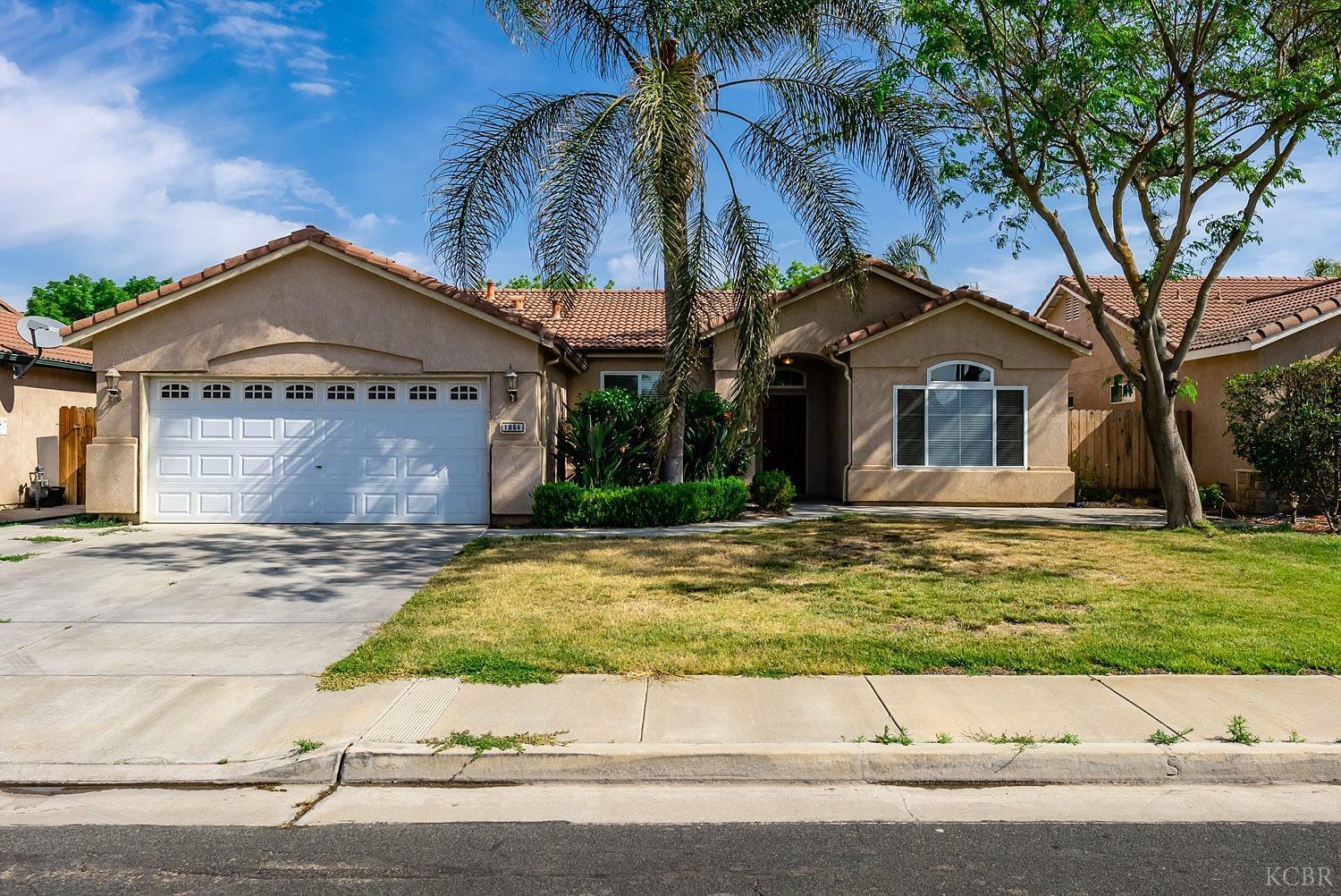 Property Photo:  1064 W Encore Drive  CA 93230 