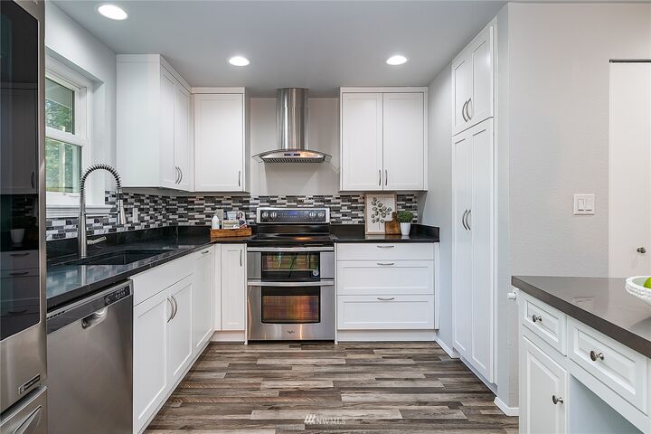 Property Photo:  7802 NE 140th Place  WA 98034 