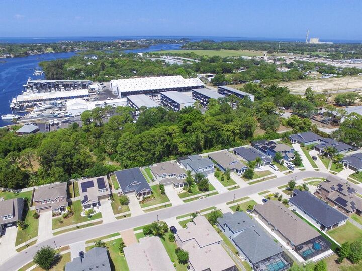 Property Photo:  1241 Windy Bay Shoal  FL 34689 