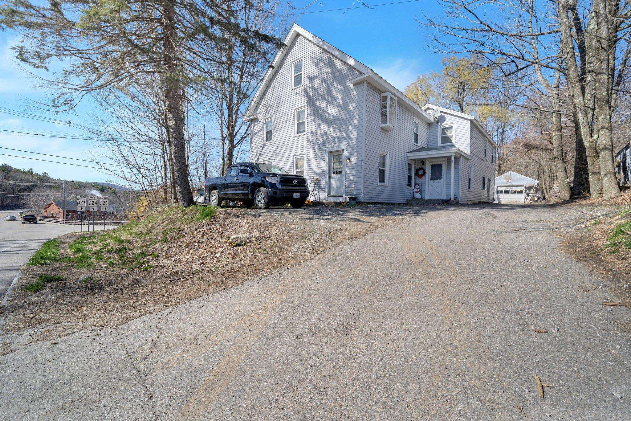 Property Photo:  285 Turnpike Road  NH 03071 