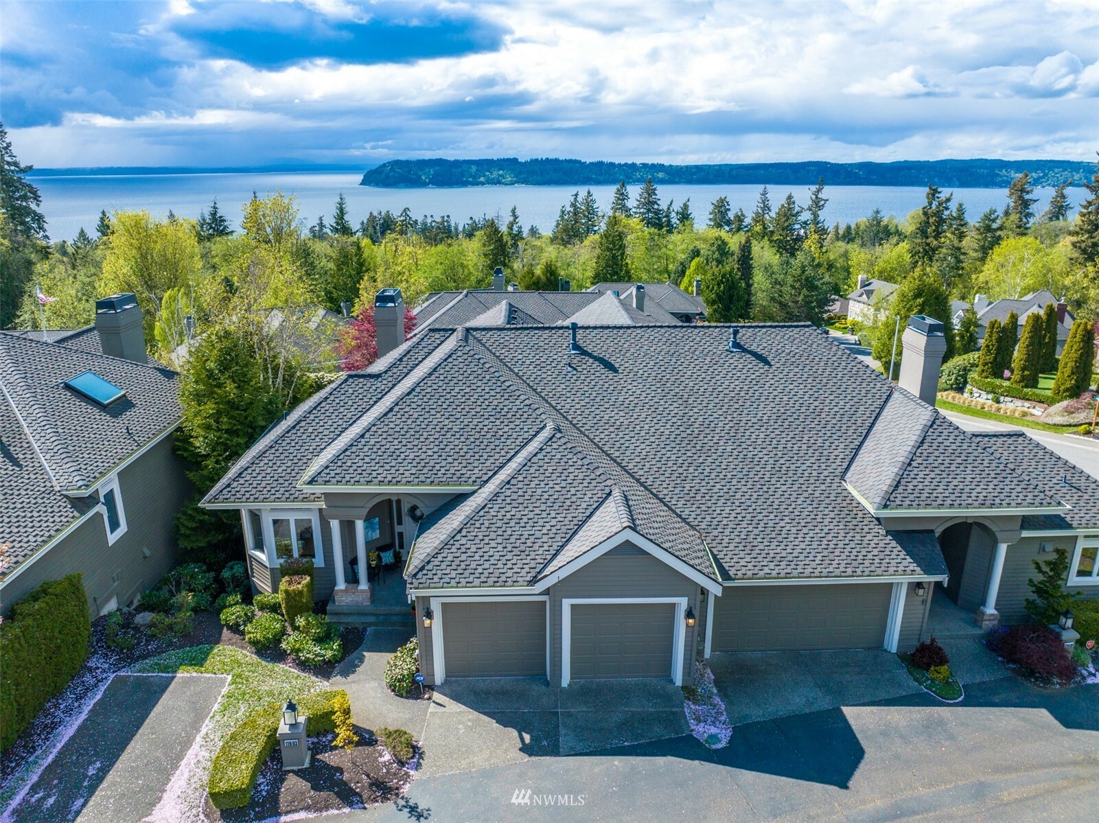 Property Photo:  11603 E Oakmont Drive  WA 98275 