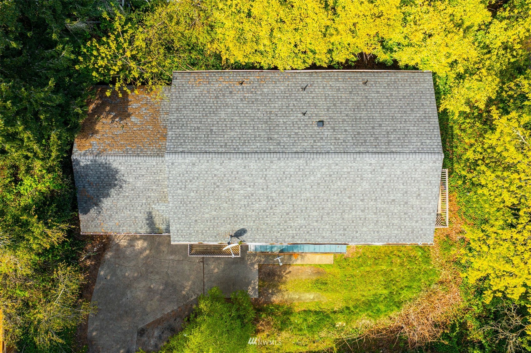 Property Photo: 633 Adele Avenue WA 98312