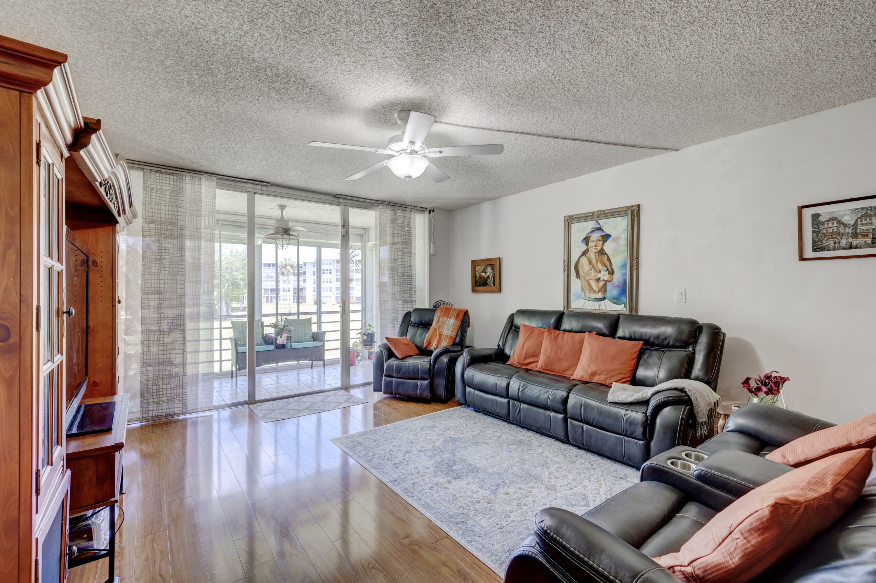 Property Photo:  4009 N Cypress Drive 203  FL 33069 