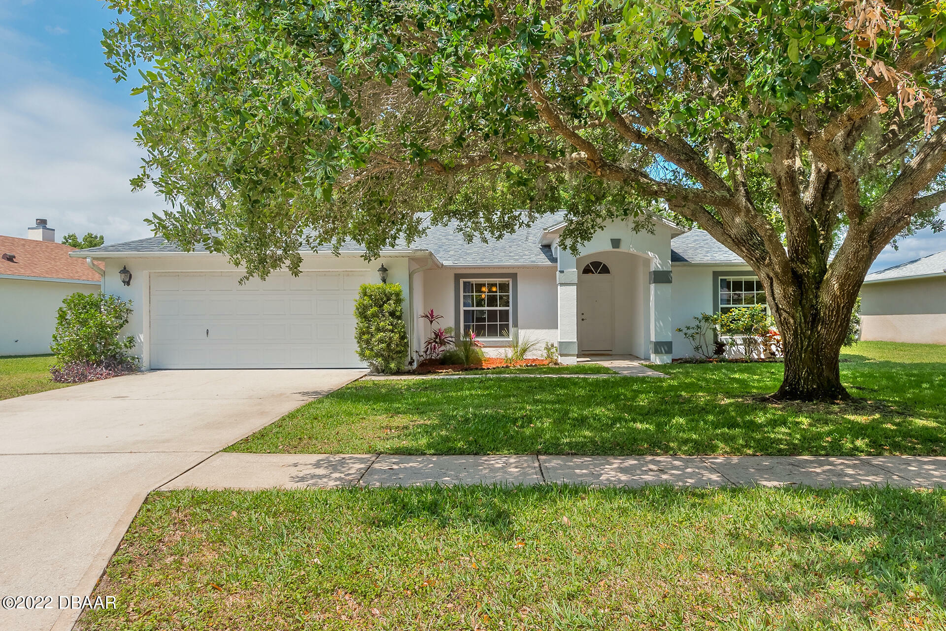 Property Photo:  2846 Regent Crescent  FL 32119 