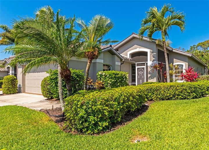 Property Photo: 8752 Pebble Creek Lane FL 34238