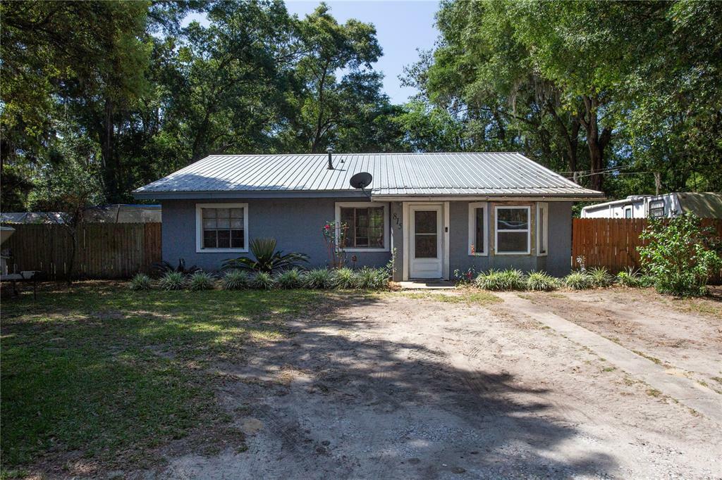 Property Photo:  815 NW 34th Avenue  FL 32609 