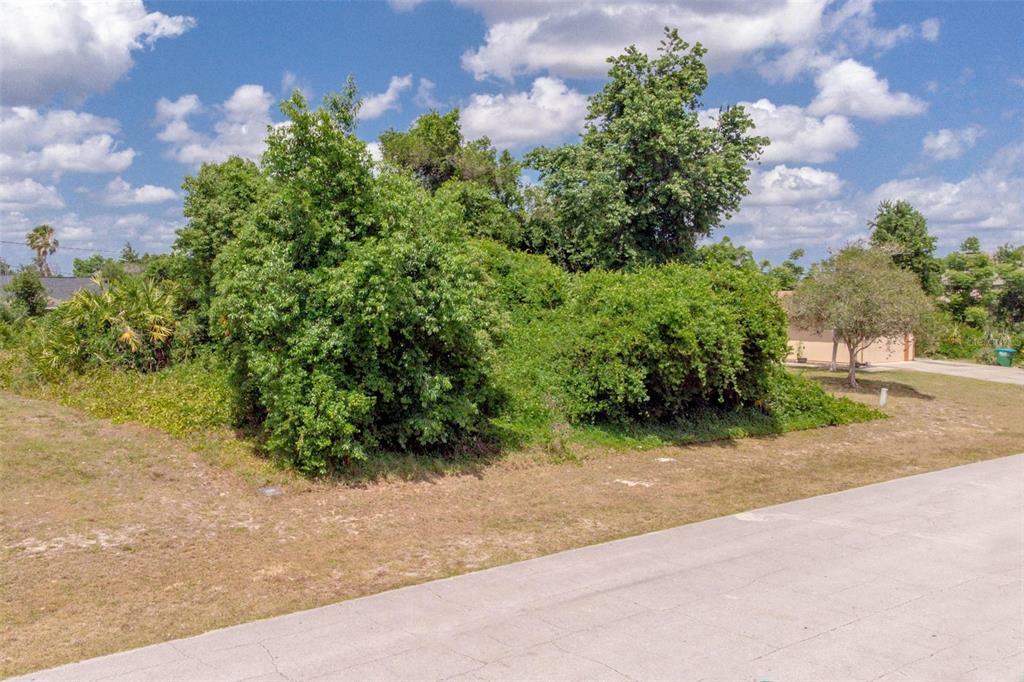 Property Photo:  2852 N Juliet Drive  FL 32738 