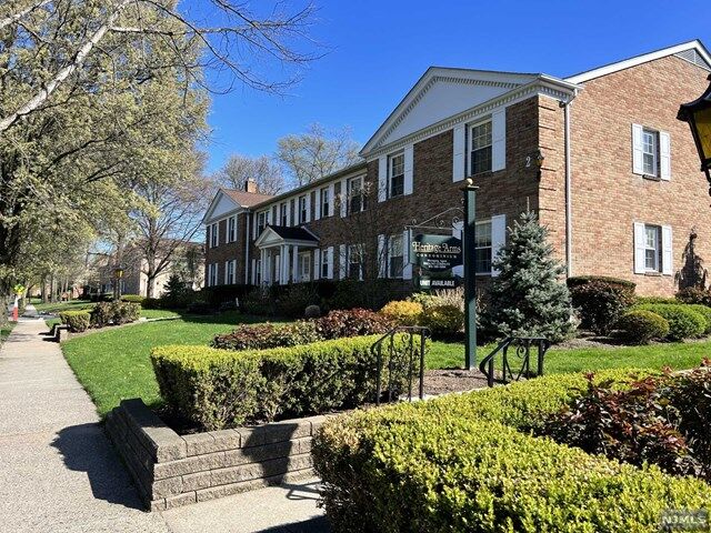 Property Photo:  356 East Ridgewood Avenue 1  NJ 07450 