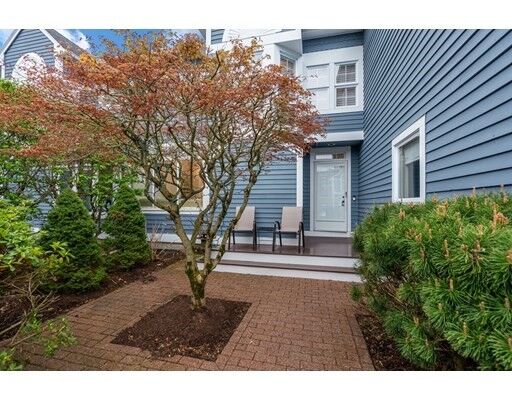Property Photo:  15 Kings Way 11  MA 02451 