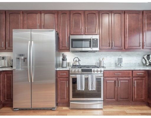 Property Photo:  160 Green St 2  MA 02176 