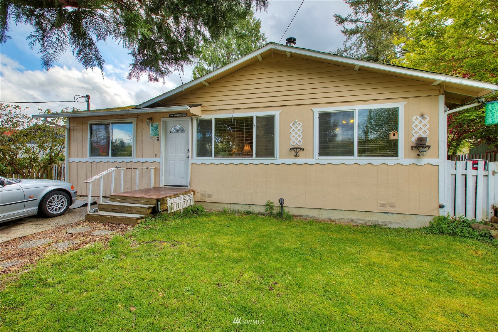 Property Photo:  39171 SE Beta Street  WA 98065 