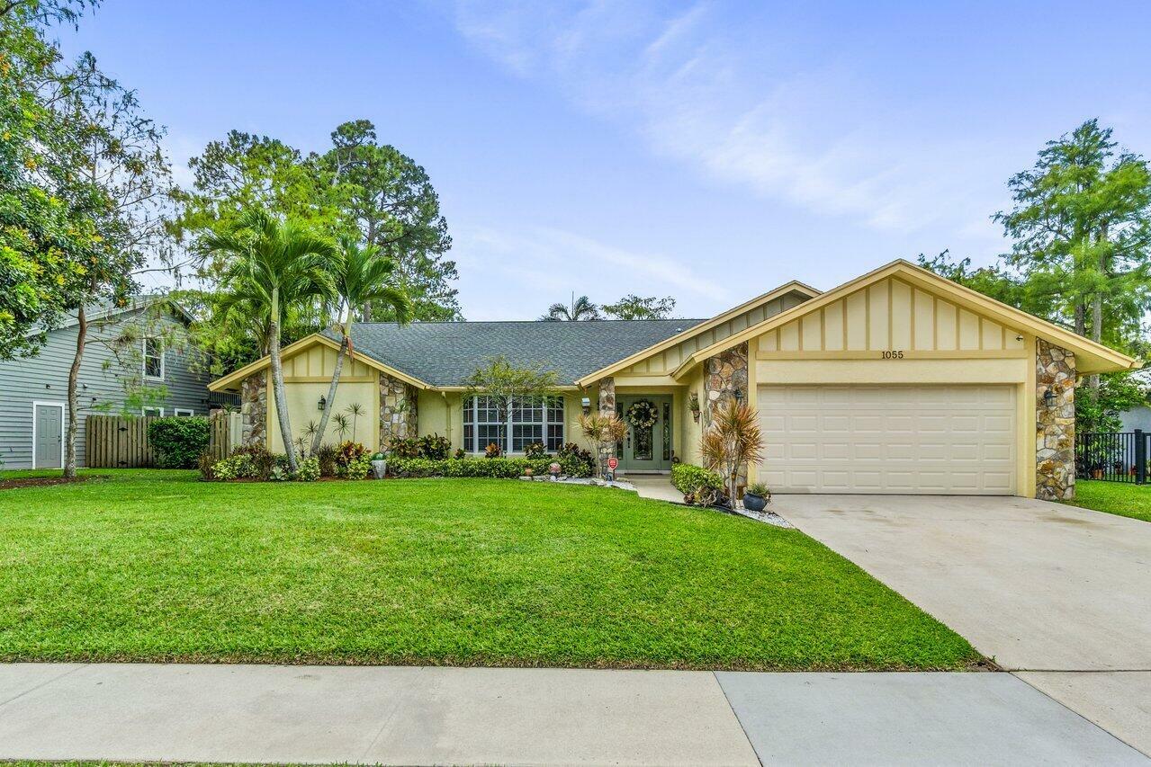 Property Photo: 1055 Raintree Lane FL 33414