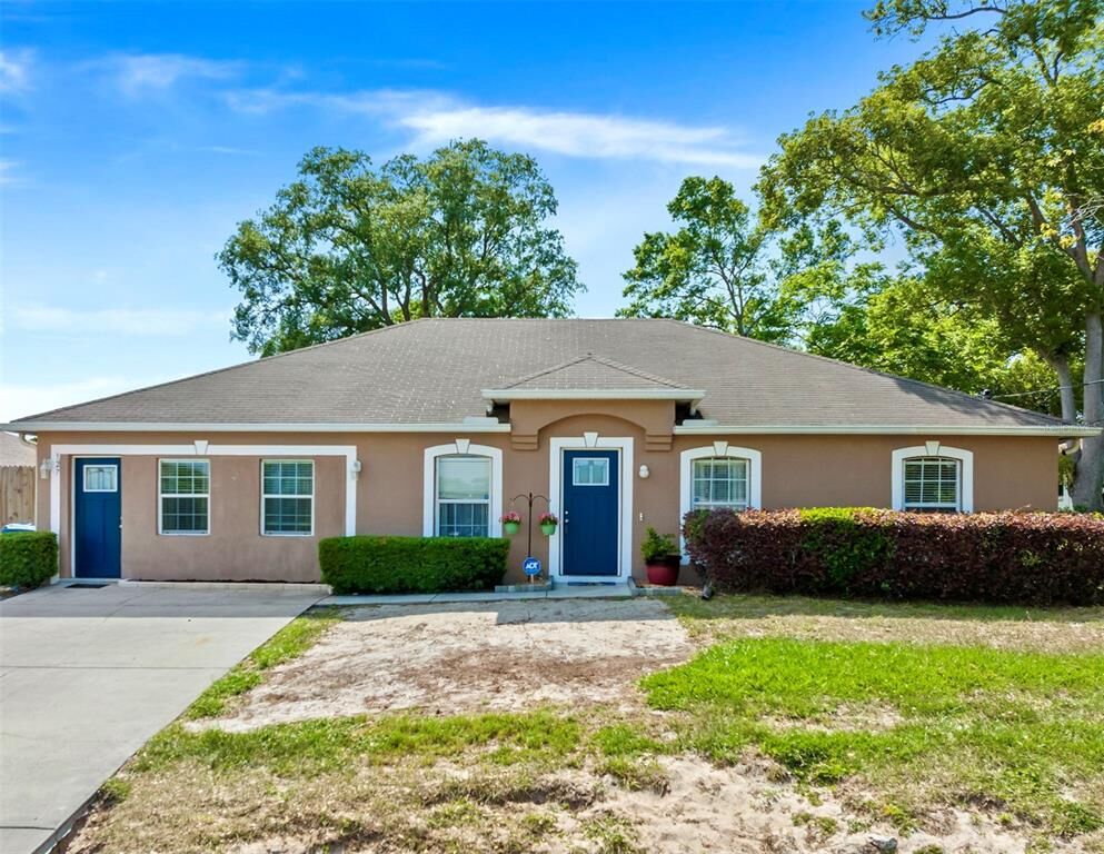 Property Photo:  327 Clearfield Avenue  FL 34606 