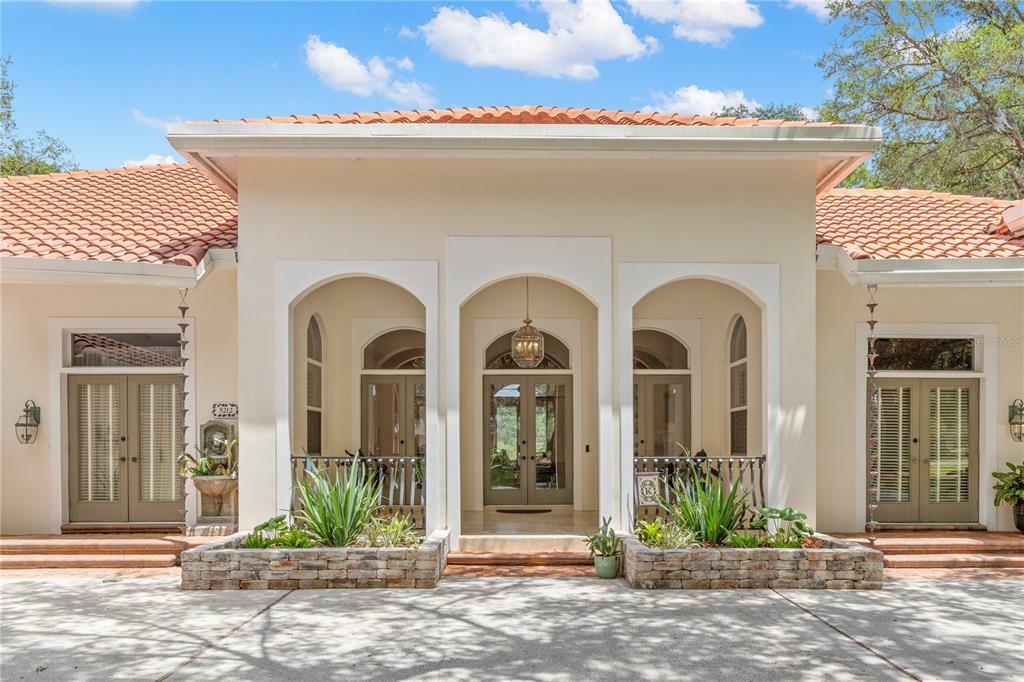 Property Photo:  5212 Golf Links Boulevard  FL 33541 