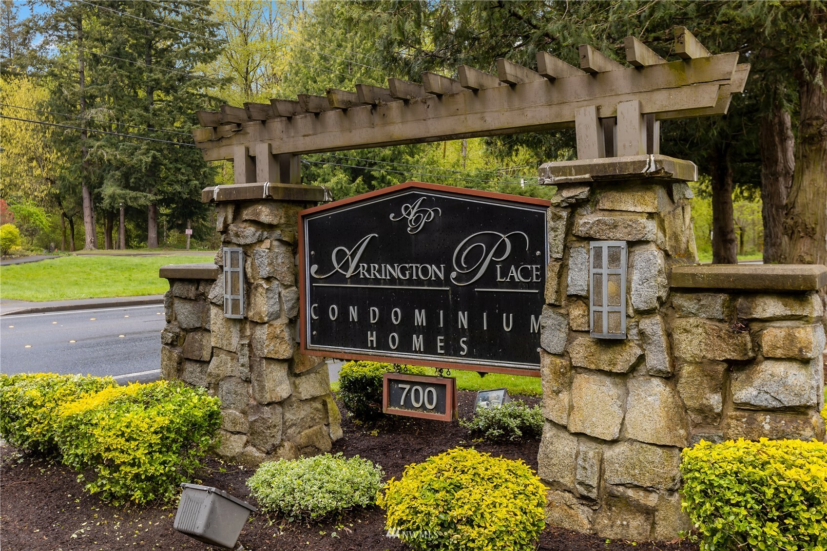 Property Photo:  700 Front Street S D103  WA 98027 